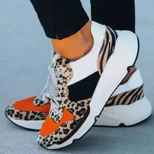 Woman Flat Leopard Sneakers